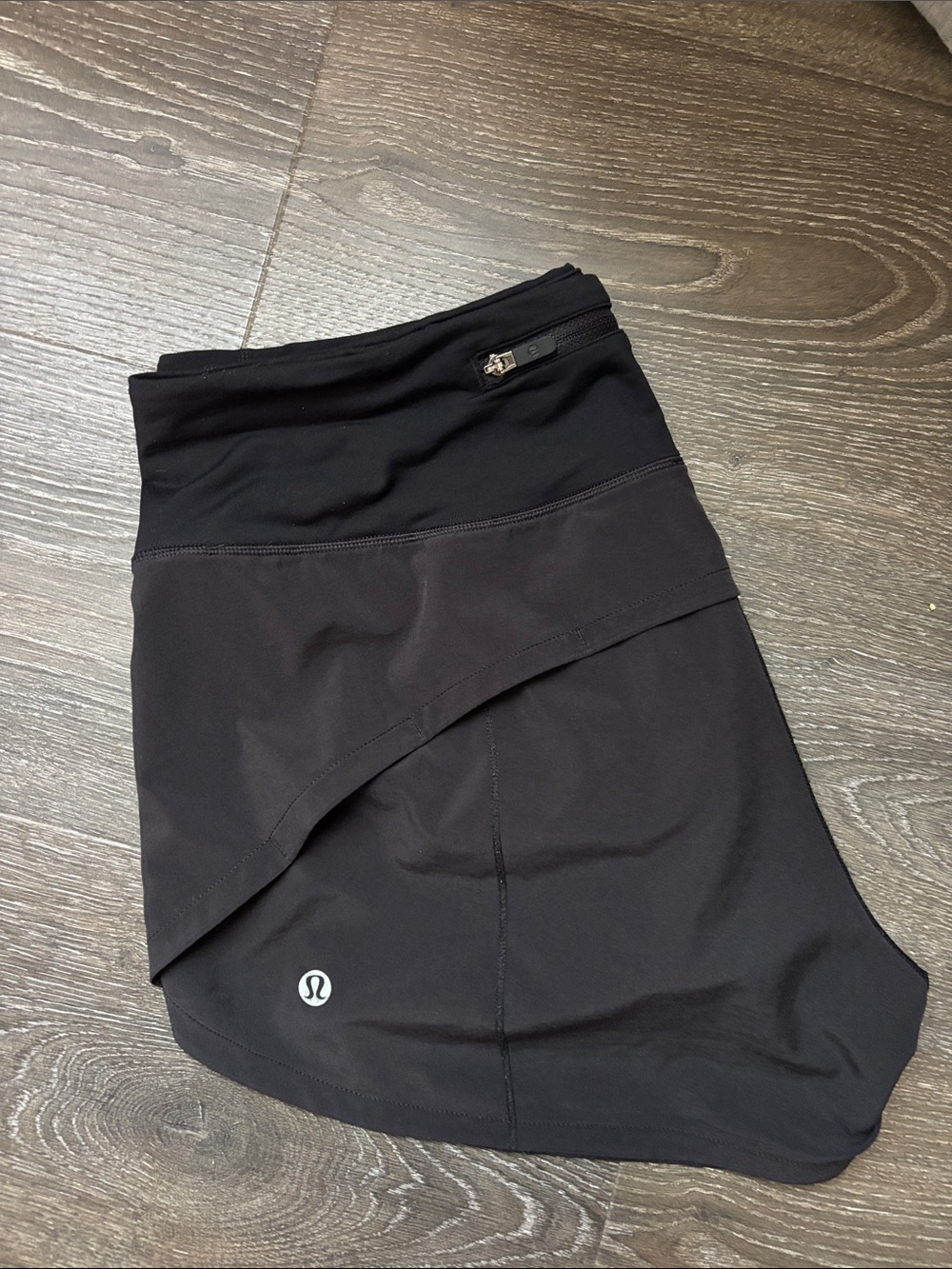 Lululemon black speed up shorts